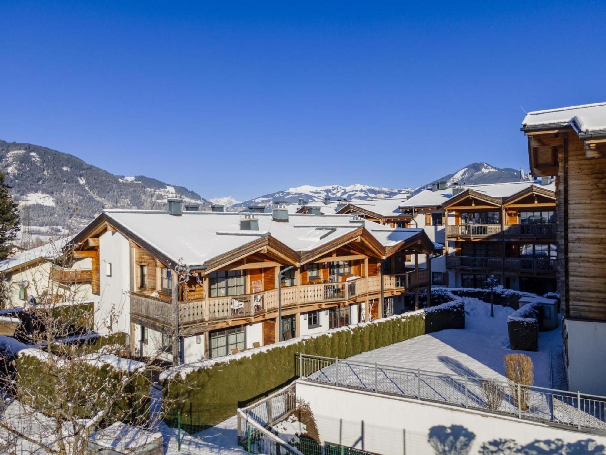 Arieke E10 Lägenhet Kaprun Exteriör bild